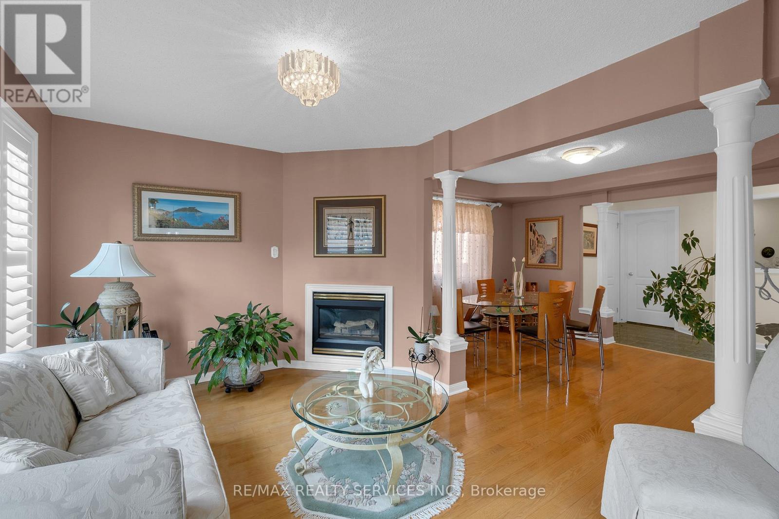 Photo 22 of 15 Sweet Briar Lane, Brampton ON