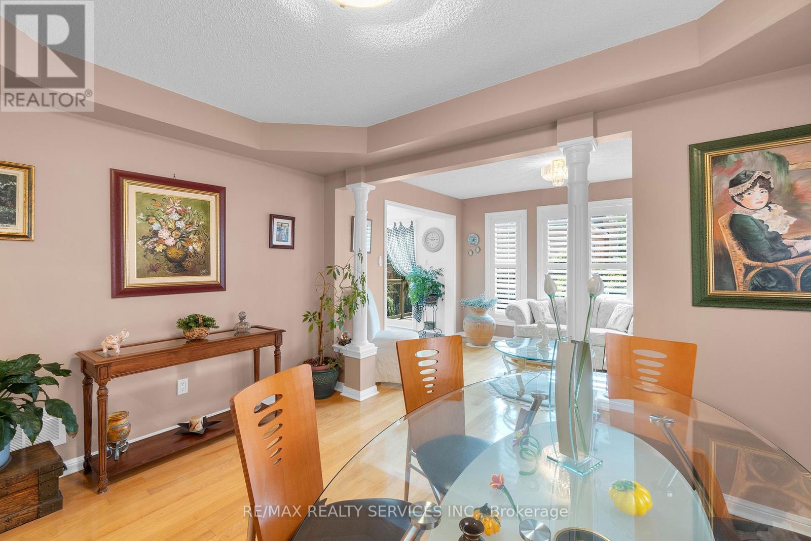 Photo 17 of 15 Sweet Briar Lane, Brampton ON