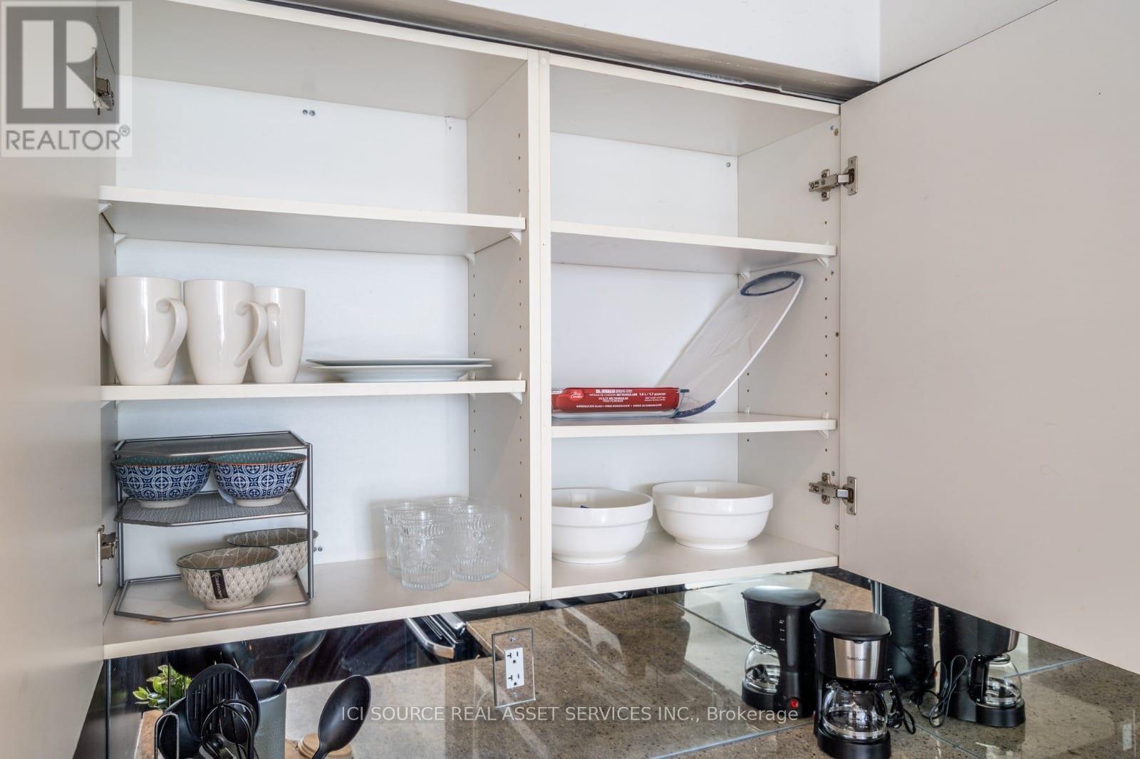 Photo 5 of 2111 388 Prince Of Wales Drive, Mississauga ON
