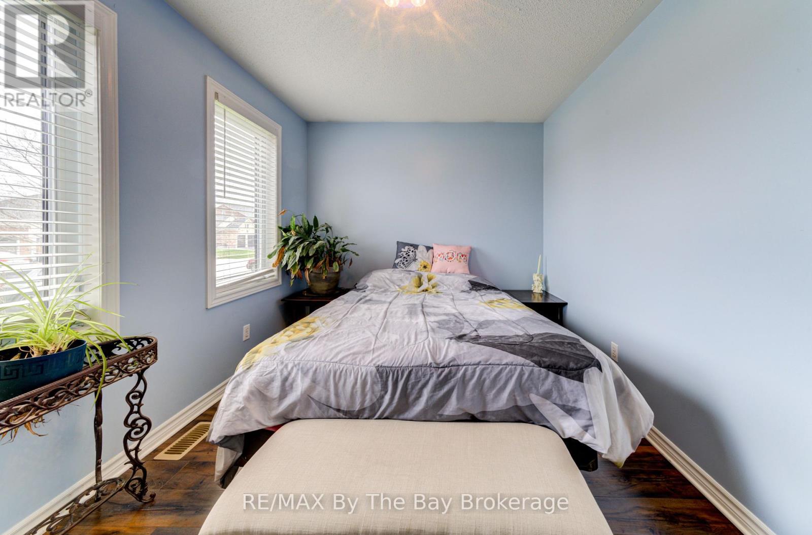 Photo 3 of 36 A Meadowlark Boulevard, Wasaga Beach ON