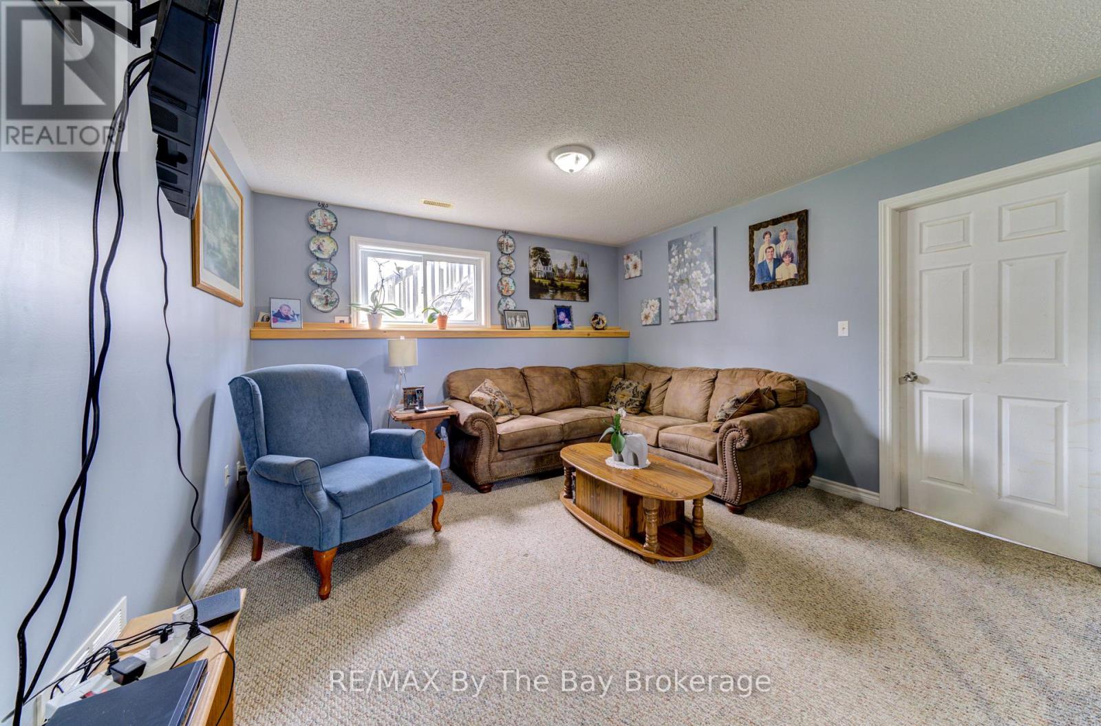 Photo 15 of 36 A Meadowlark Boulevard, Wasaga Beach ON
