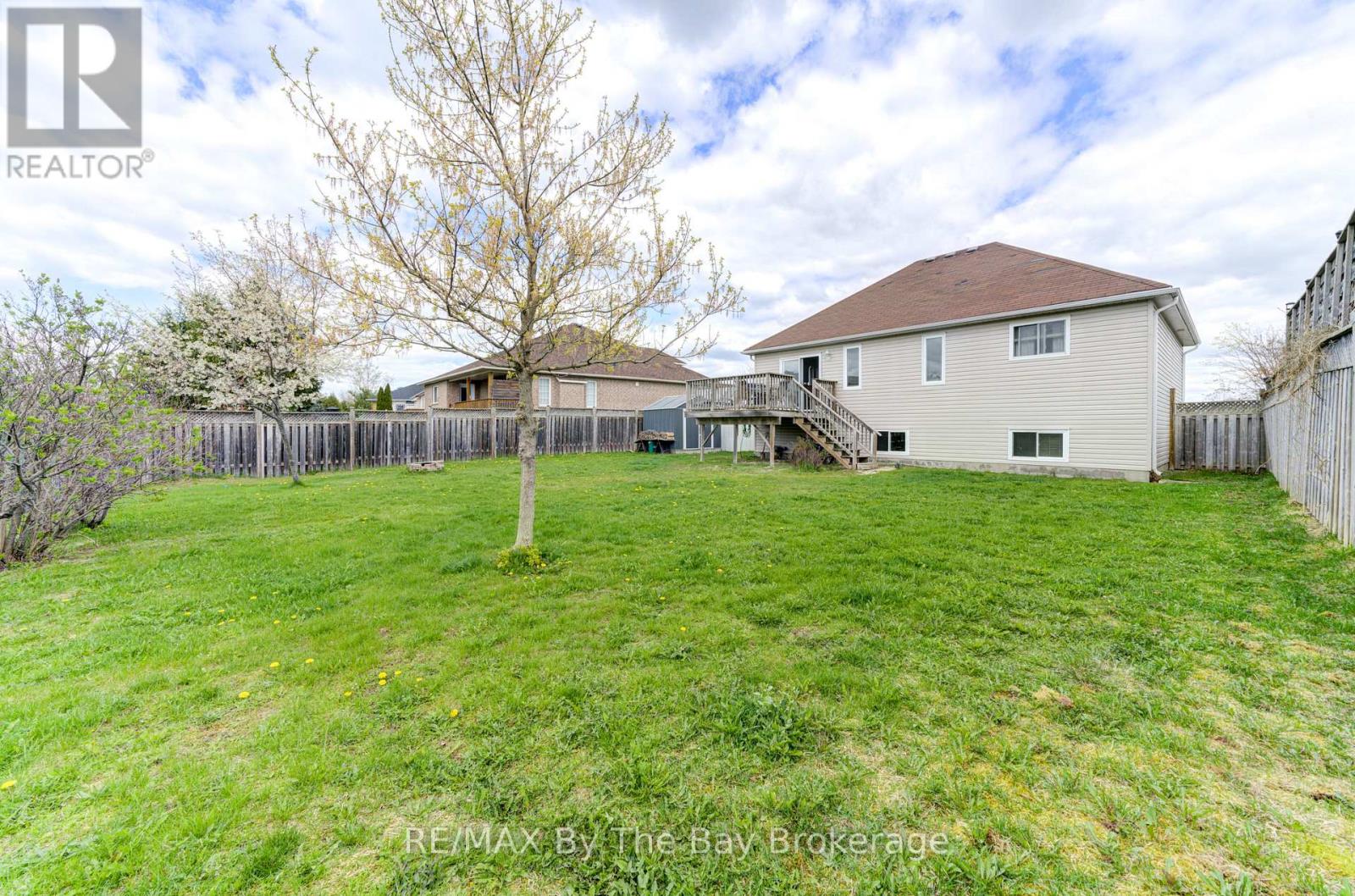 Photo 28 of 36 A Meadowlark Boulevard, Wasaga Beach ON