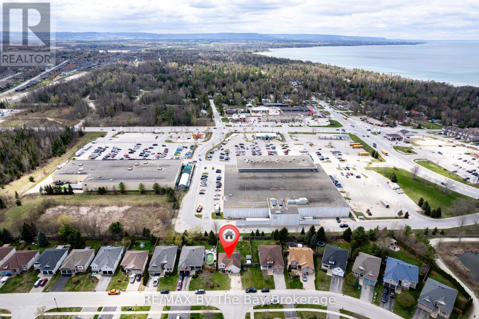Photo 14 of 36 A Meadowlark Boulevard, Wasaga Beach ON