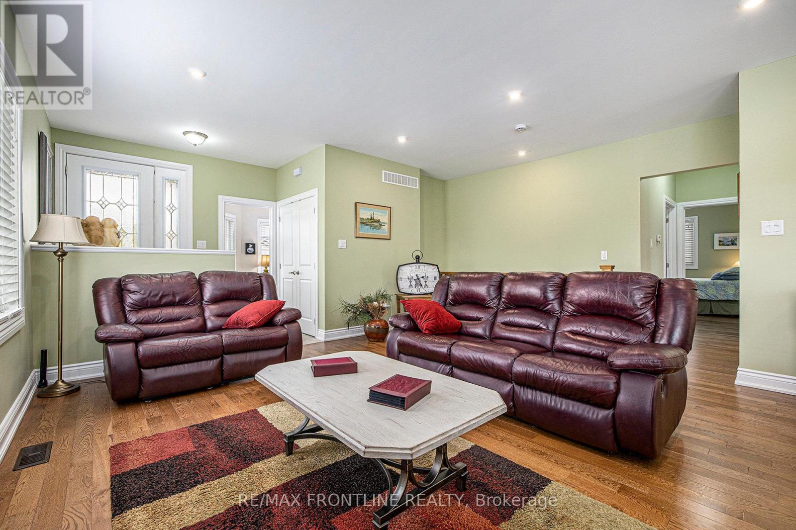 Photo 18 of 50 Perthmore Street, Perth ON