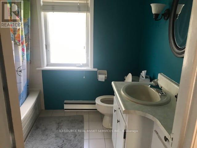 Photo 10 of 159 Avondale Avenue, Toronto ON