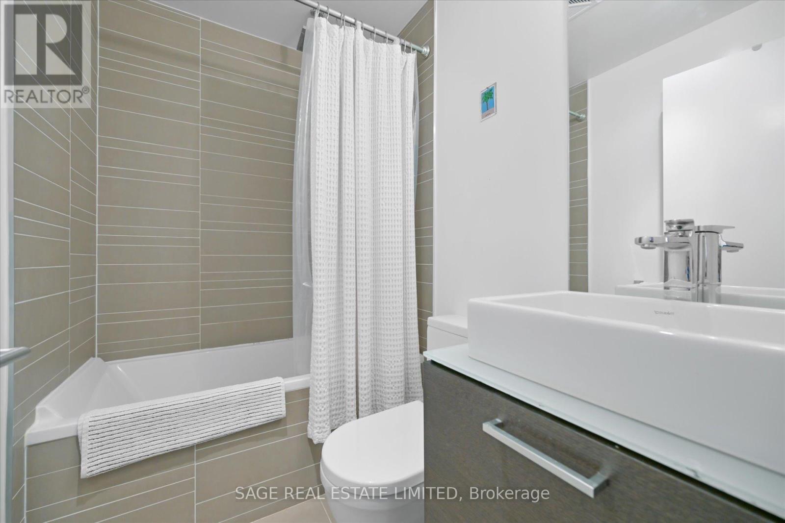 Photo 24 of 302 25 Stafford Street, Toronto ON