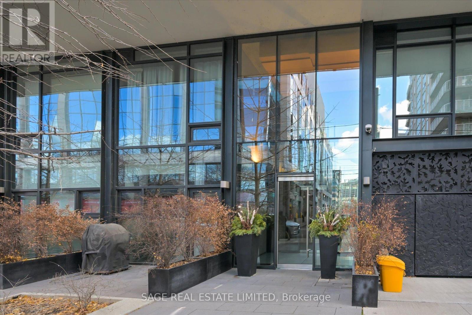 Photo 15 of 302 25 Stafford Street, Toronto ON