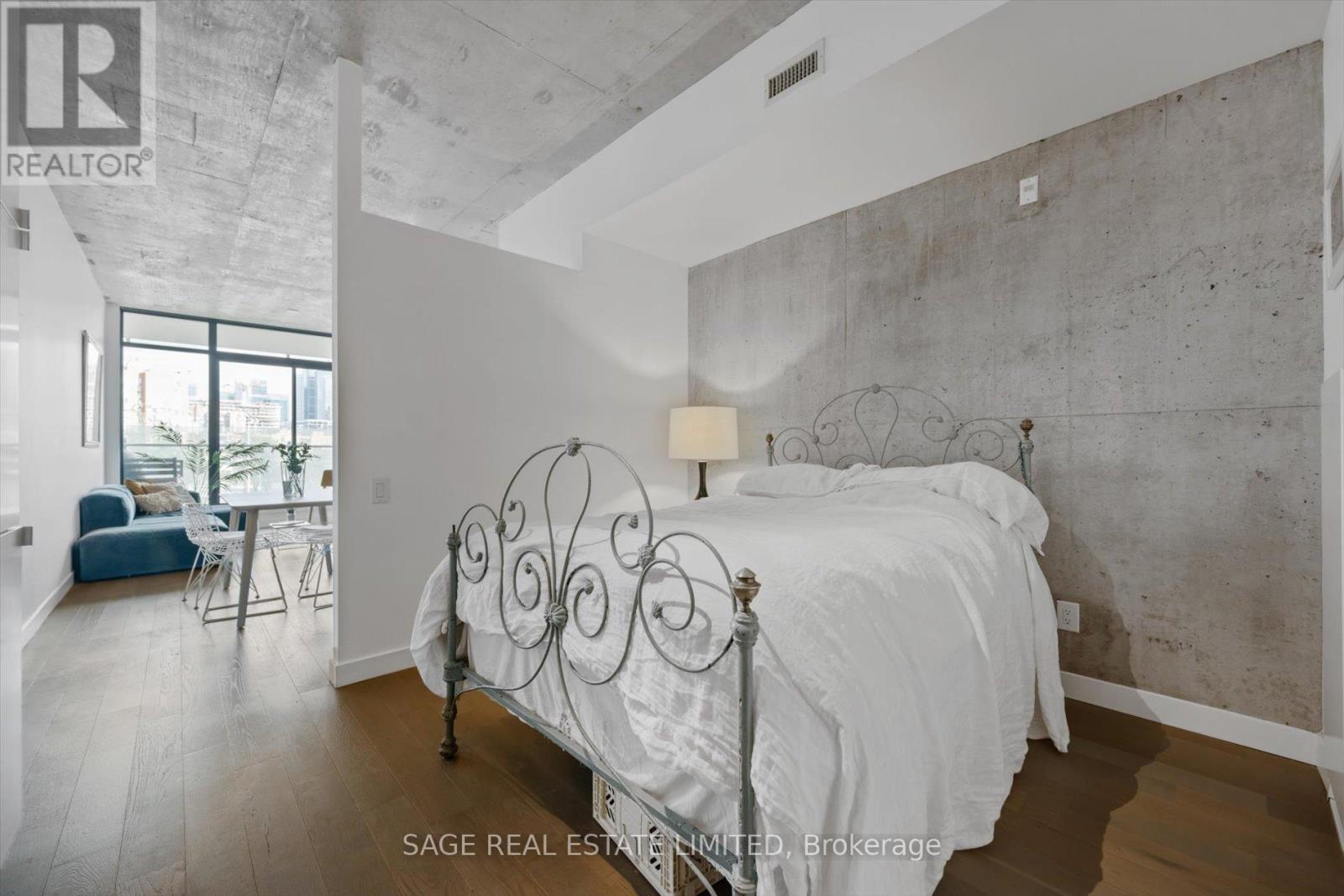 Photo 1 of 302 25 Stafford Street, Toronto ON