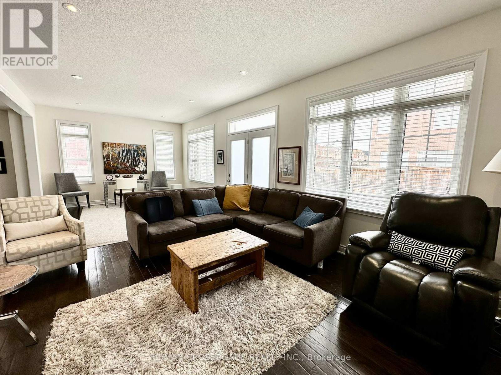 Photo 17 of 235 John Davis Gate, Whitchurchstouffville ON