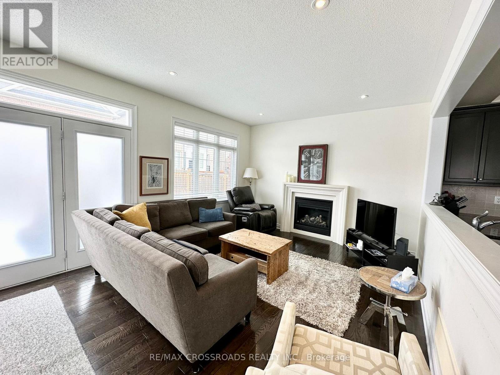 Photo 23 of 235 John Davis Gate, Whitchurchstouffville ON