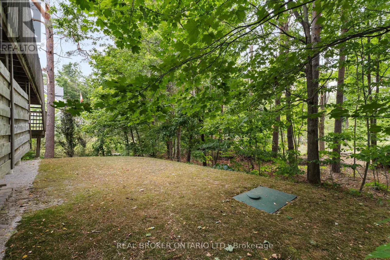 Photo 29 of 3 Bridle Path, Oromedonte ON