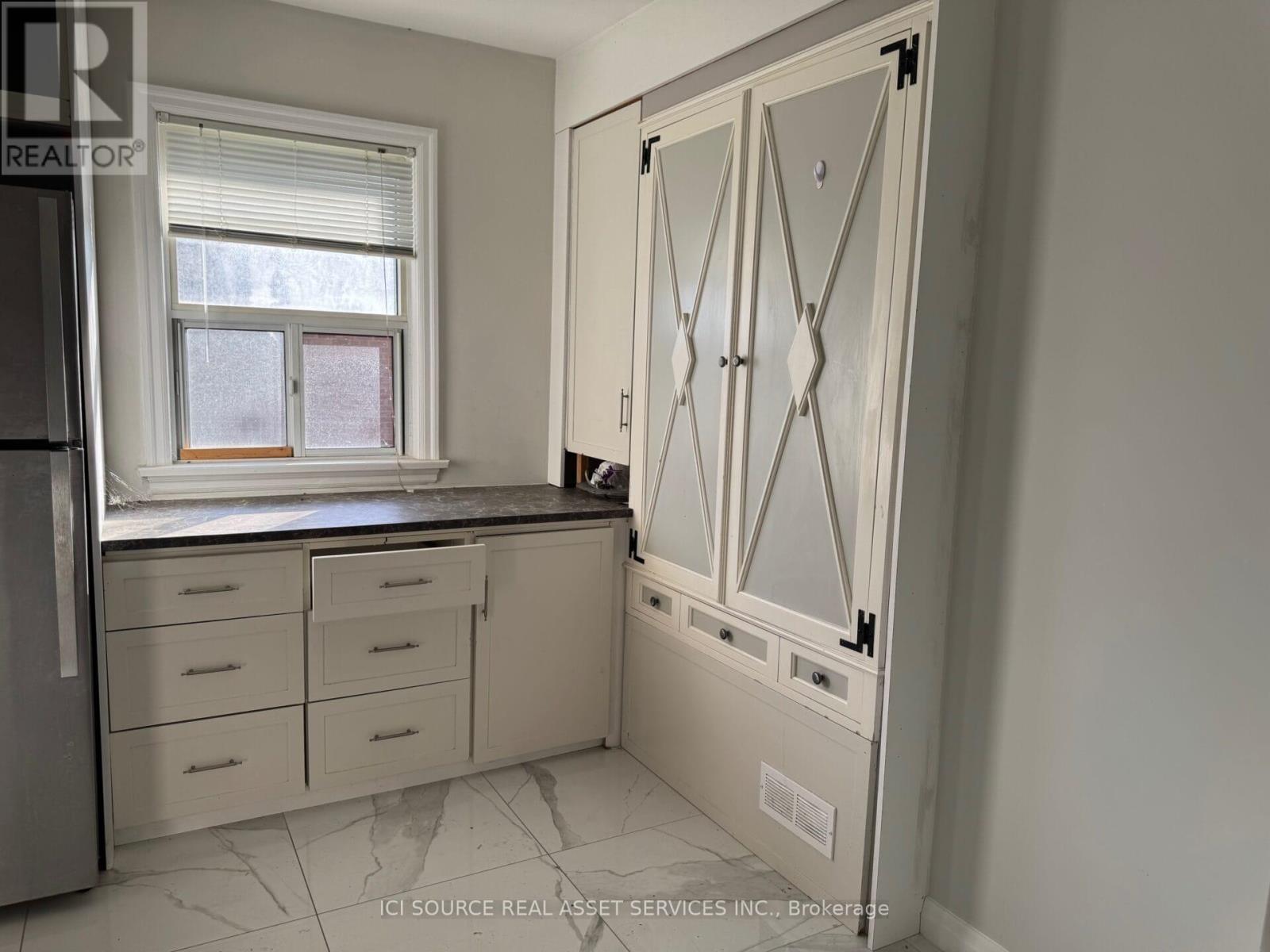 Photo 1 of 90 Flamborough Drive, Toronto ON