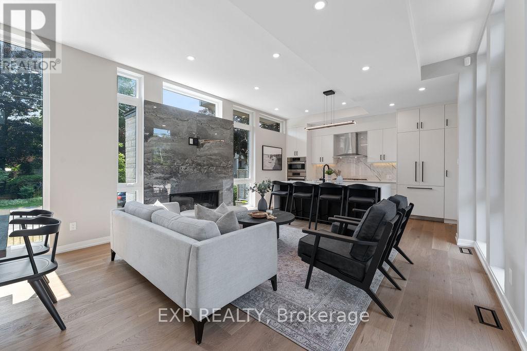 Photo 10 of 261 Dovercourt Avenue, Ottawa ON