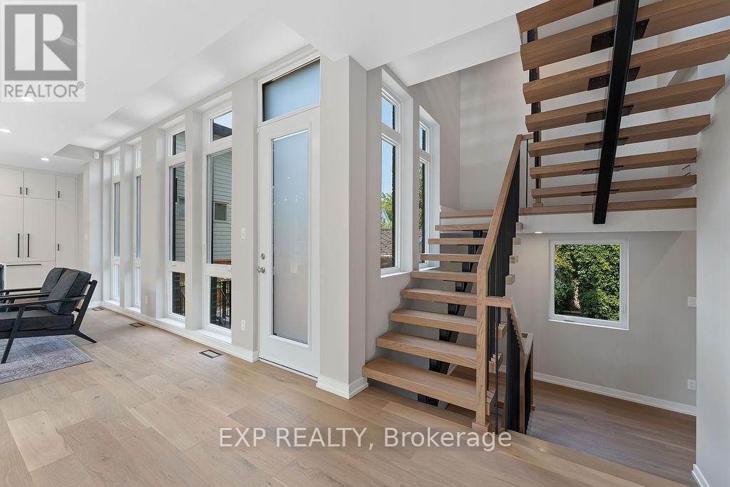 Photo 24 of 261 Dovercourt Avenue, Ottawa ON