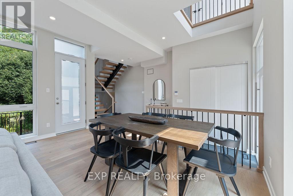 Photo 8 of 261 Dovercourt Avenue, Ottawa ON
