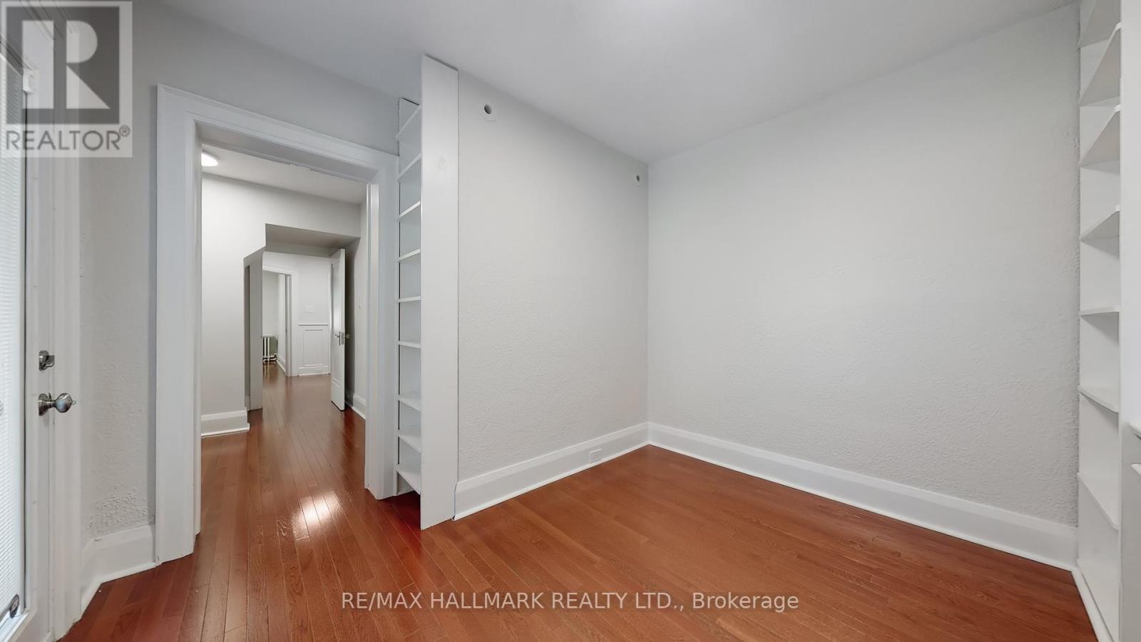 Photo 21 of 139 Hillhurst Boulevard, Toronto ON