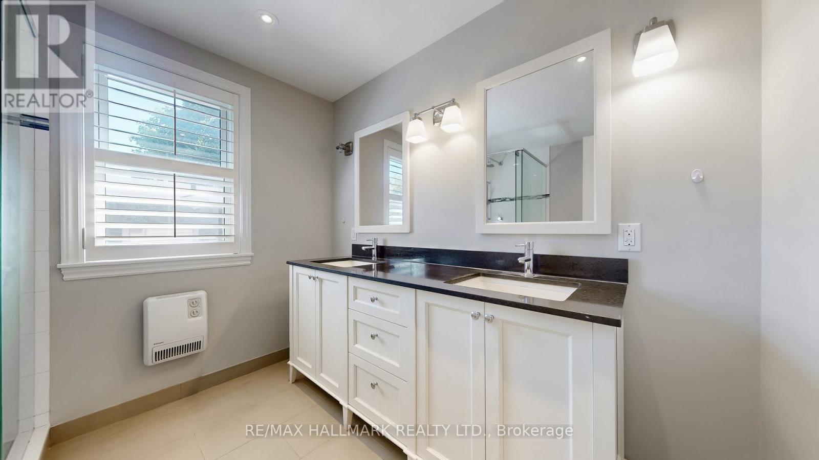 Photo 47 of 139 Hillhurst Boulevard, Toronto ON