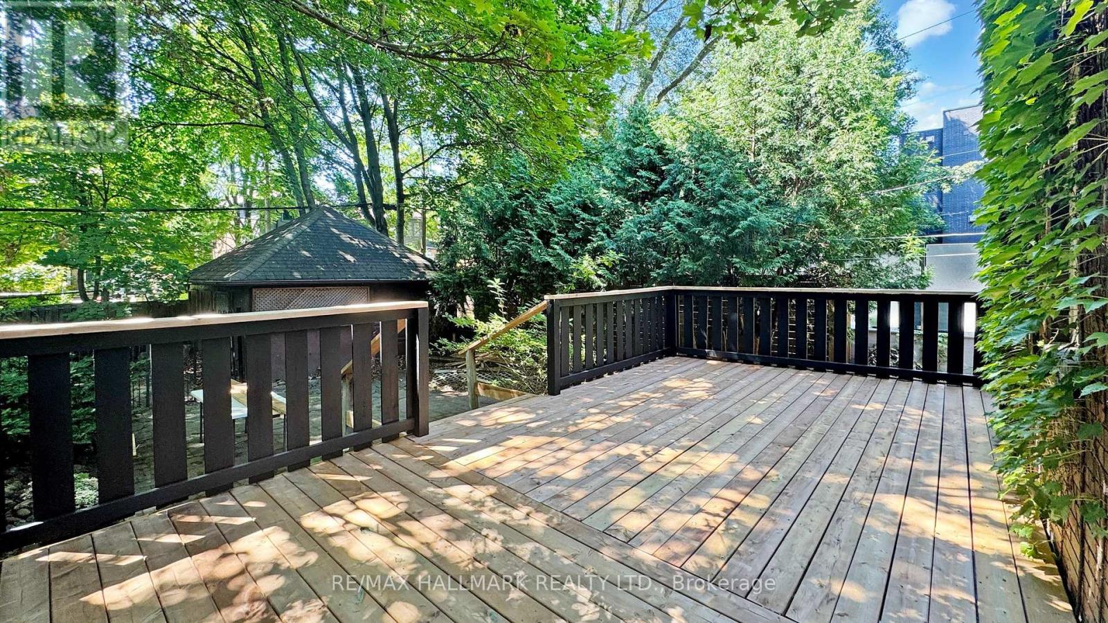 Photo 48 of 139 Hillhurst Boulevard, Toronto ON