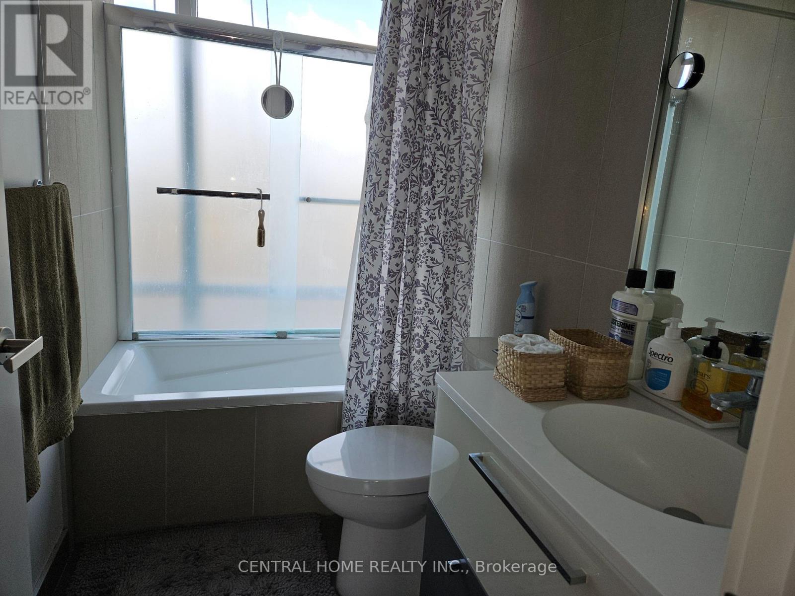 Photo 17 of 2603 15 Grenville Street, Toronto ON