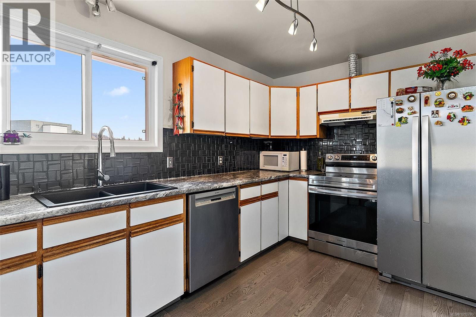 Photo 19 of 2475 Skedans Rd, Langford BC