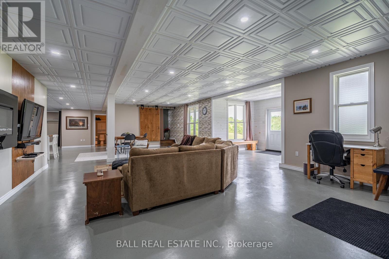 Photo 9 of 2120 Deer Bay Road, Selwyn ON