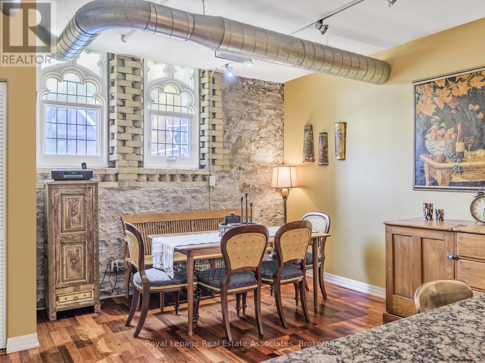 Photo 7 of 102 384 Sunnyside Avenue, Toronto ON