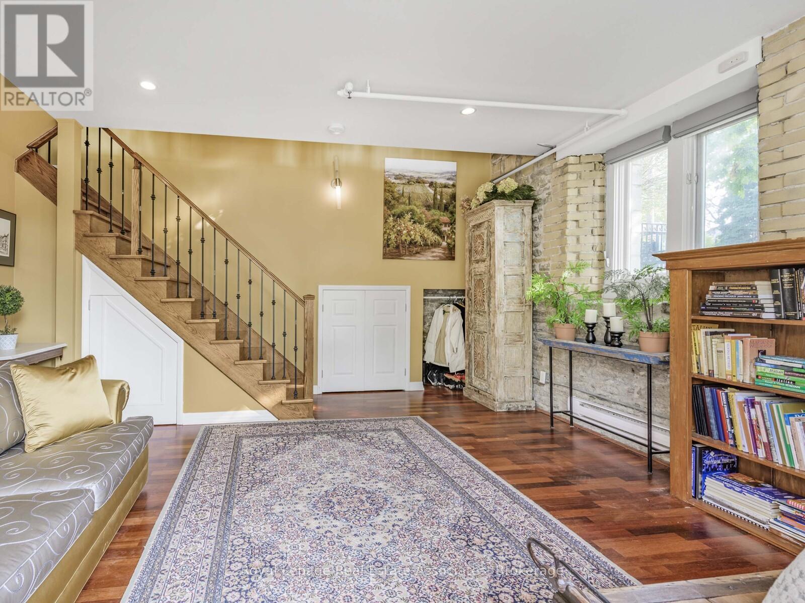 Photo 27 of 102 384 Sunnyside Avenue, Toronto ON