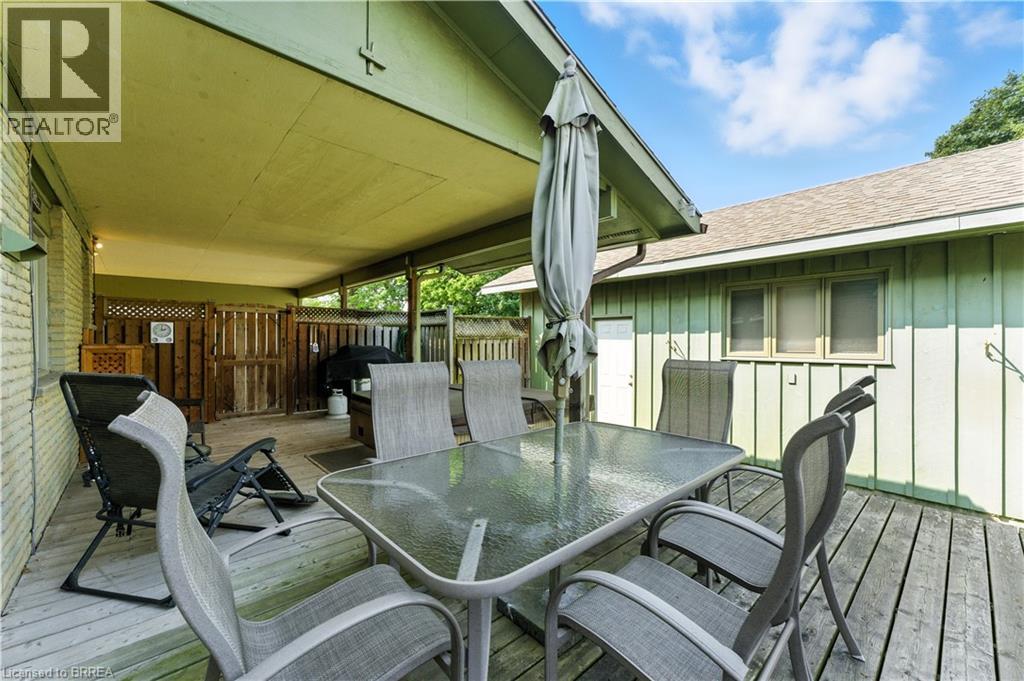 Photo 28 of 7 Palm Crescent, Brantford ON