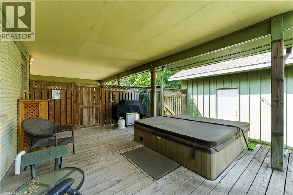 Photo 29 of 7 Palm Crescent, Brantford ON