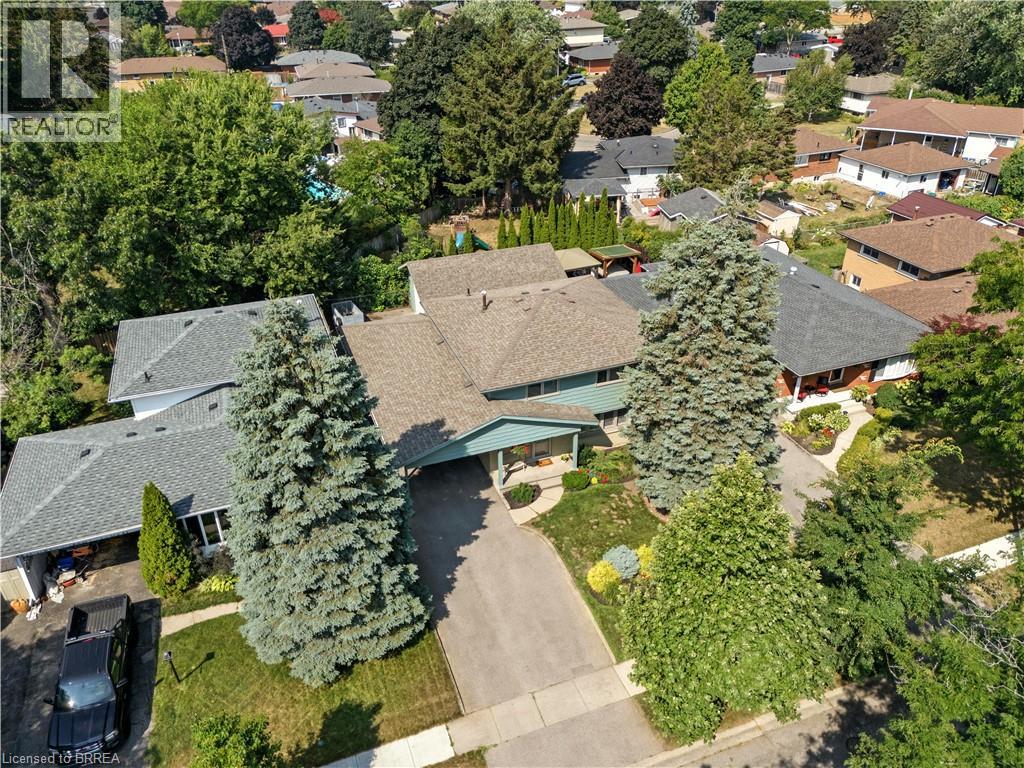 Photo 34 of 7 Palm Crescent, Brantford ON