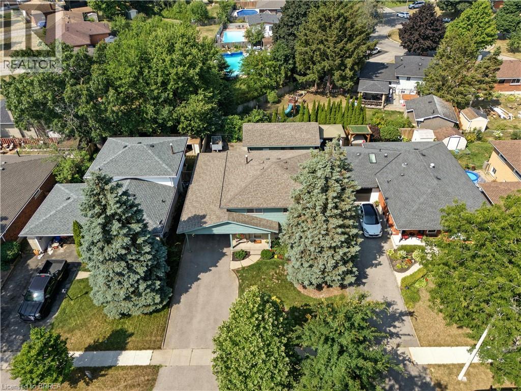 Photo 35 of 7 Palm Crescent, Brantford ON