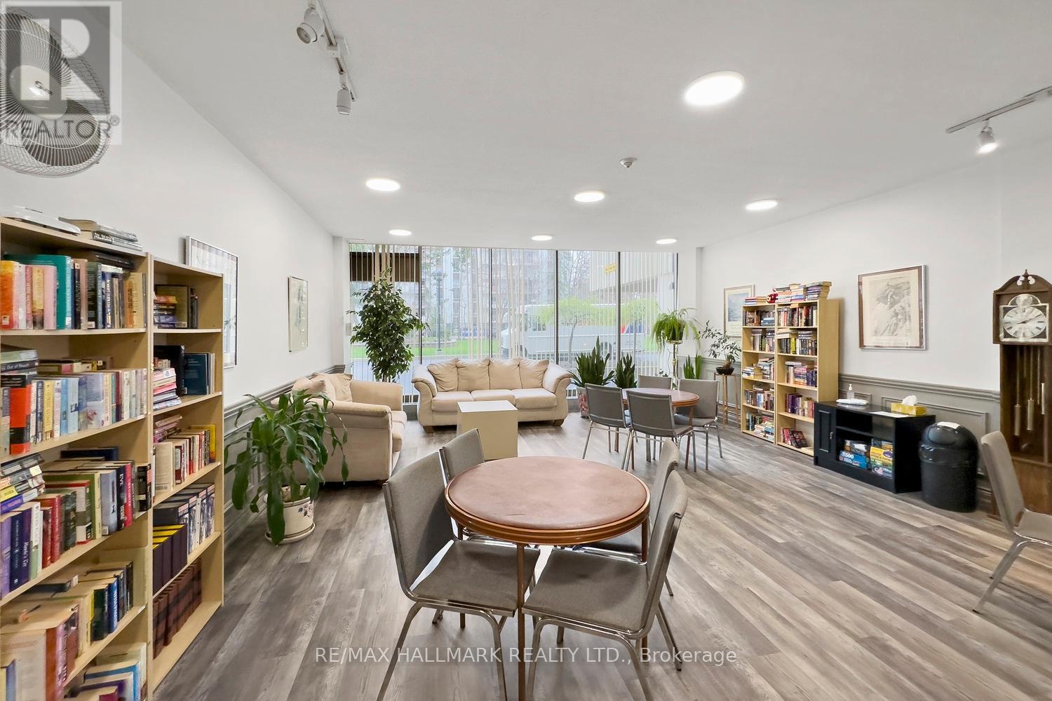 Photo 1 of 801 2542 Argyle Road, Mississauga ON