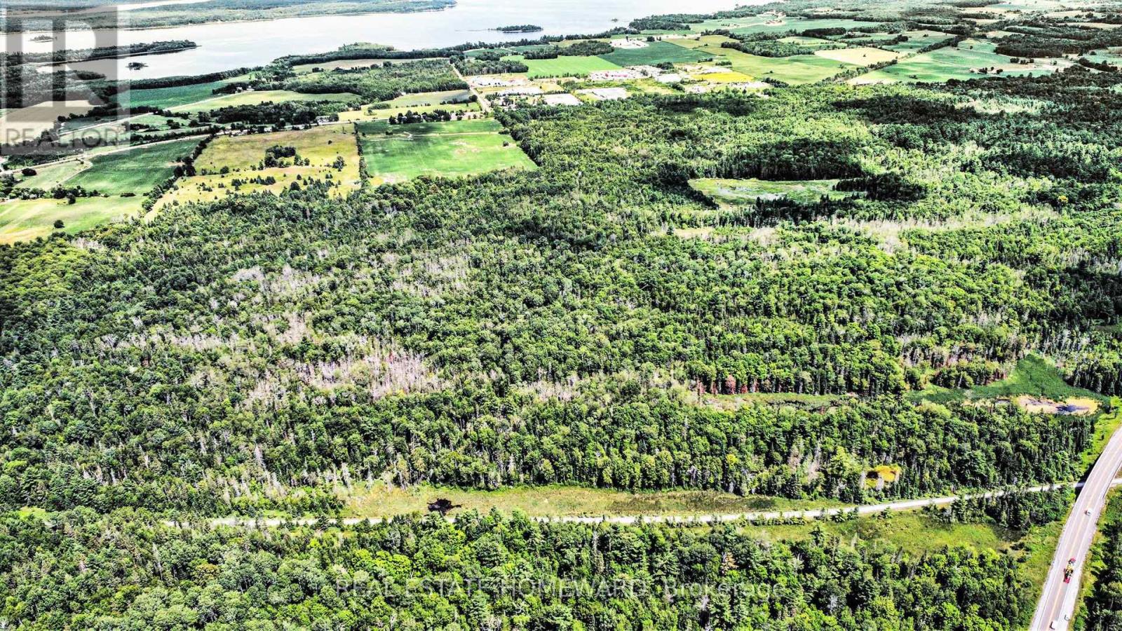 Photo 10 of 571430030 476606204000120 Road, Laurentian Valley ON