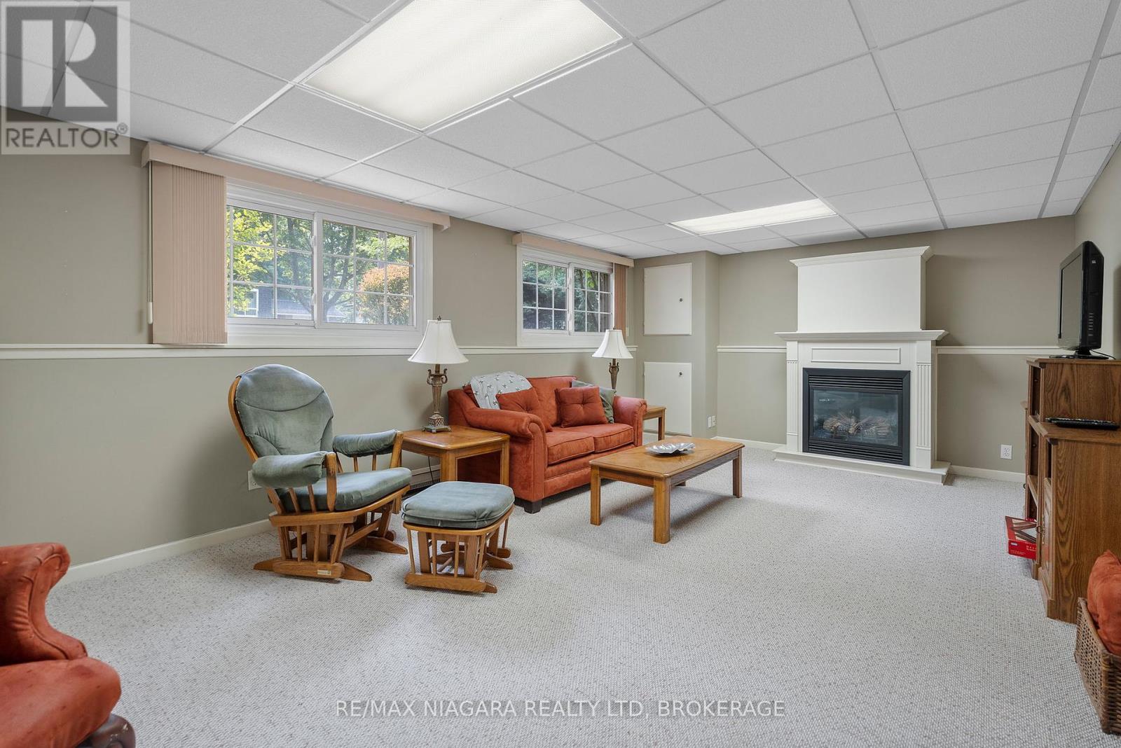 Photo 22 of 6841 Dellpark Drive, Niagara Falls ON