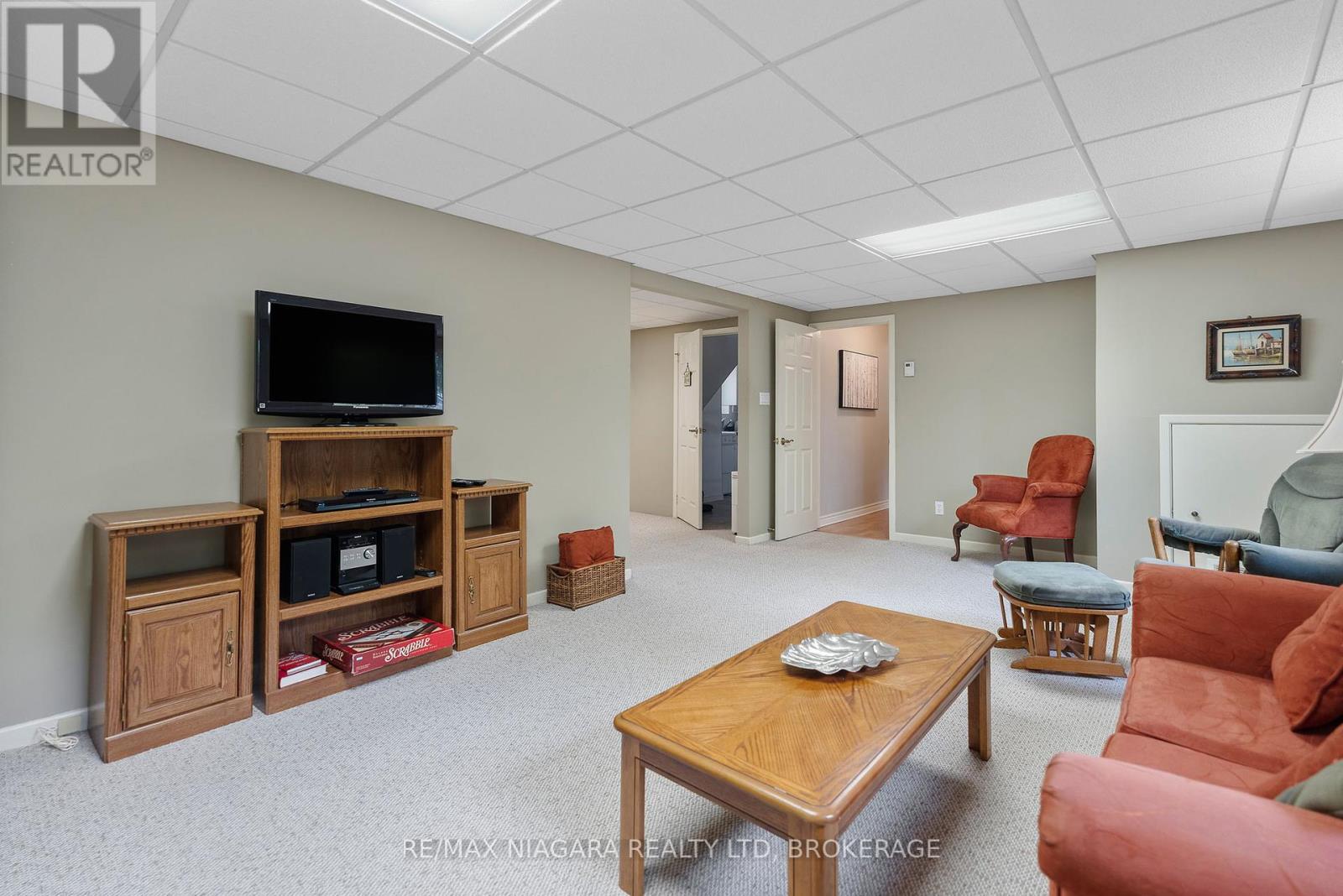 Photo 23 of 6841 Dellpark Drive, Niagara Falls ON