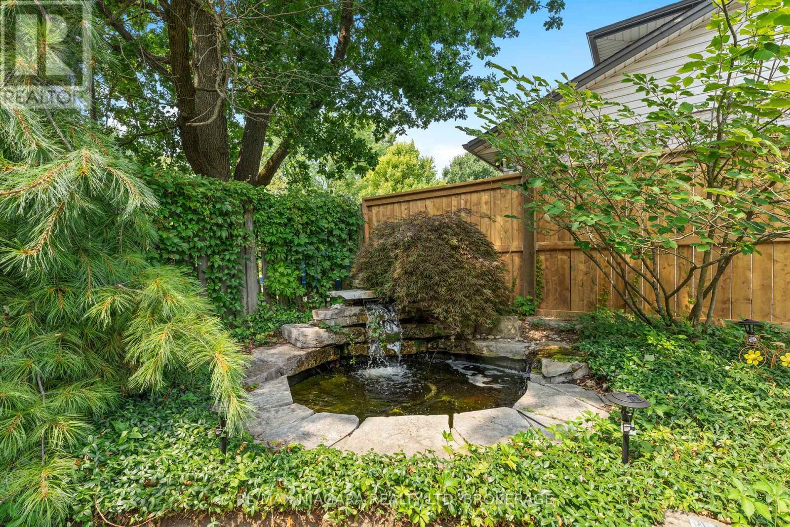 Photo 29 of 6841 Dellpark Drive, Niagara Falls ON