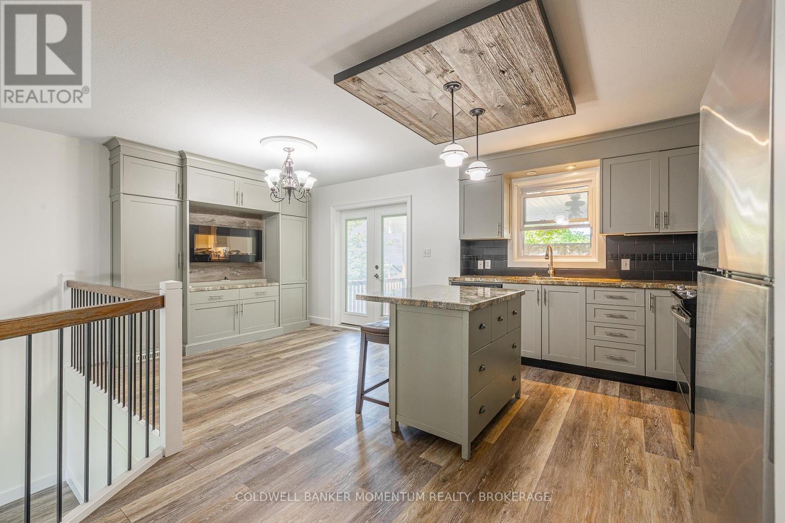 Photo 10 of 348 Cambridge Road W, Fort Erie ON