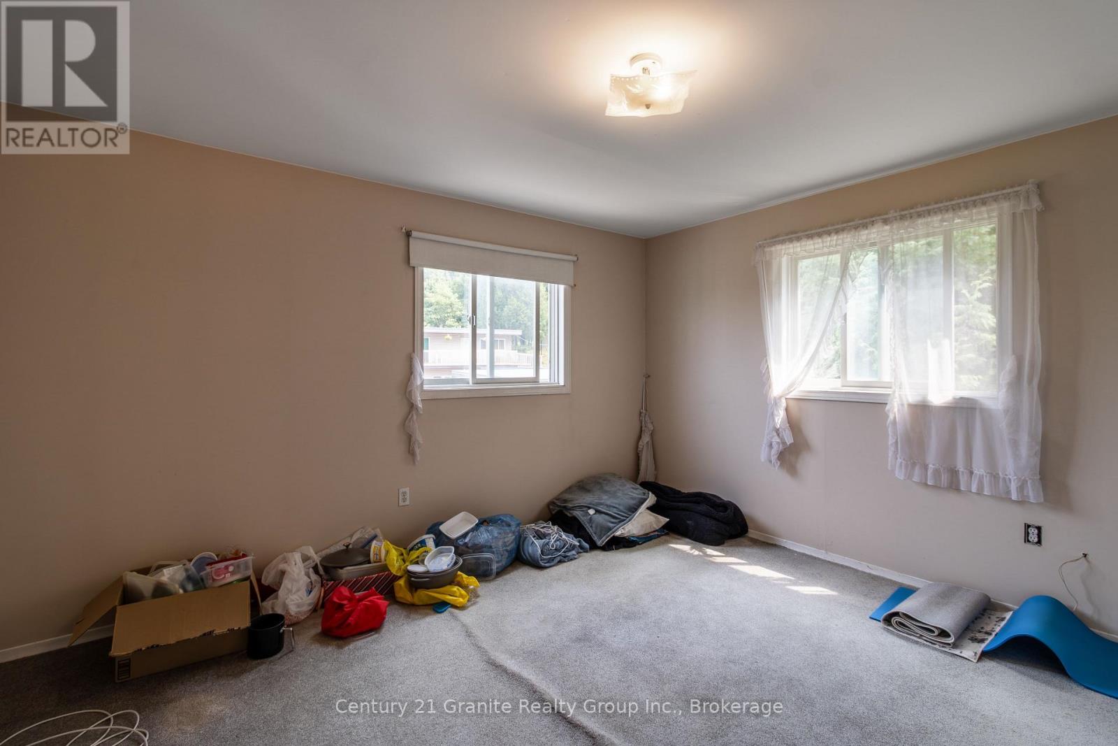 Photo 22 of 42 Highland Street, Dysart Et Al ON