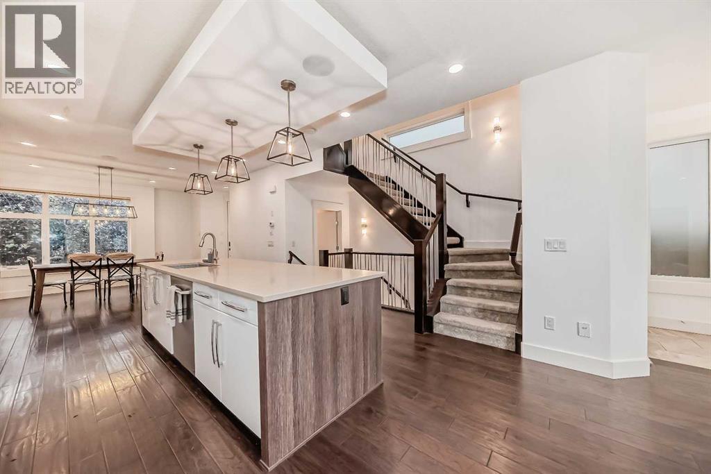 Single Family House for Sale in   Avenue NW Tuxedo Park Calgary 