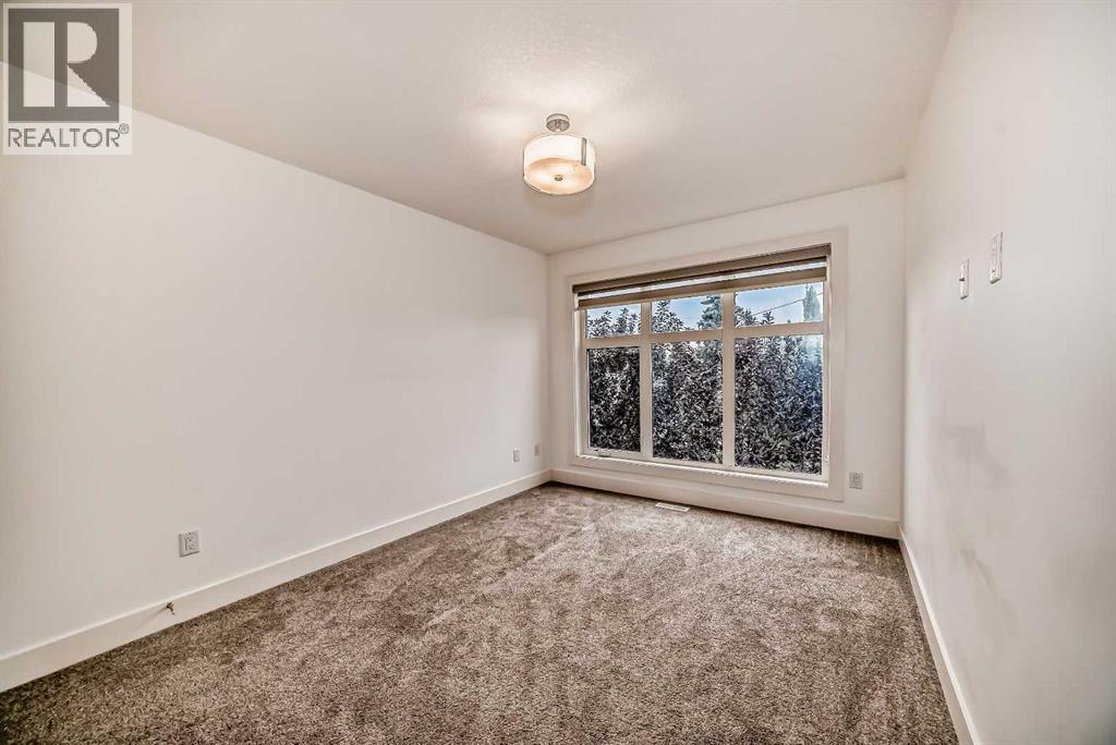Single Family House for Sale in   Avenue NW Tuxedo Park Calgary 
