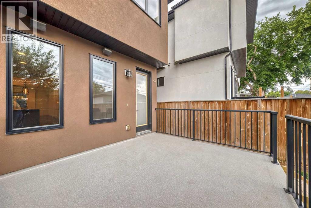 Single Family House for Sale in   Avenue NW Tuxedo Park Calgary 