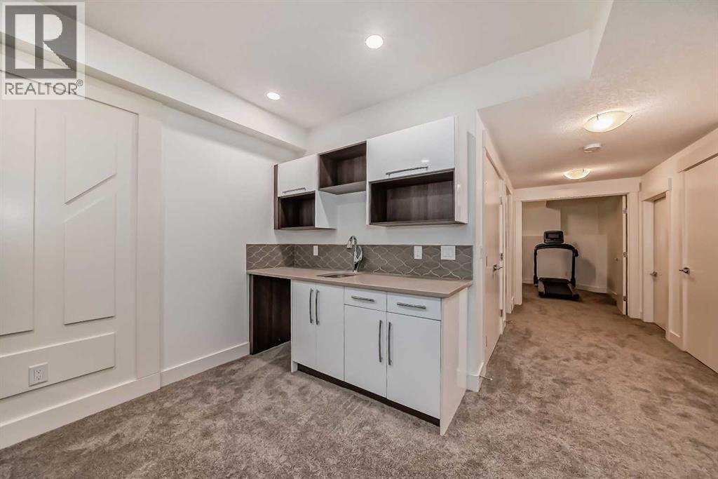 Single Family House for Sale in   Avenue NW Tuxedo Park Calgary 