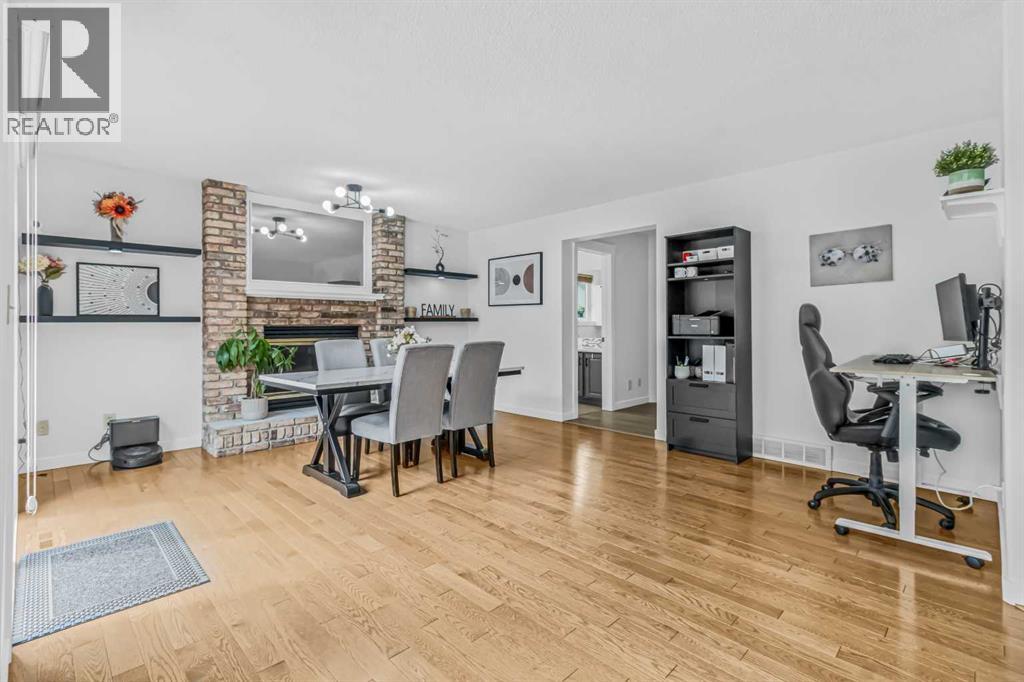 Photo 23 of 46 Sun Harbour Road Se, Calgary AB