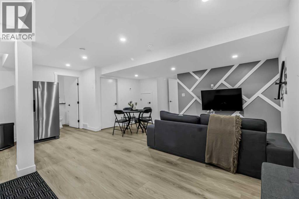 Photo 14 of 46 Sun Harbour Road Se, Calgary AB