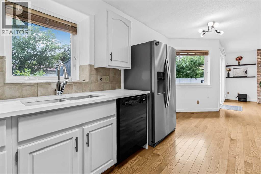 Photo 21 of 46 Sun Harbour Road Se, Calgary AB