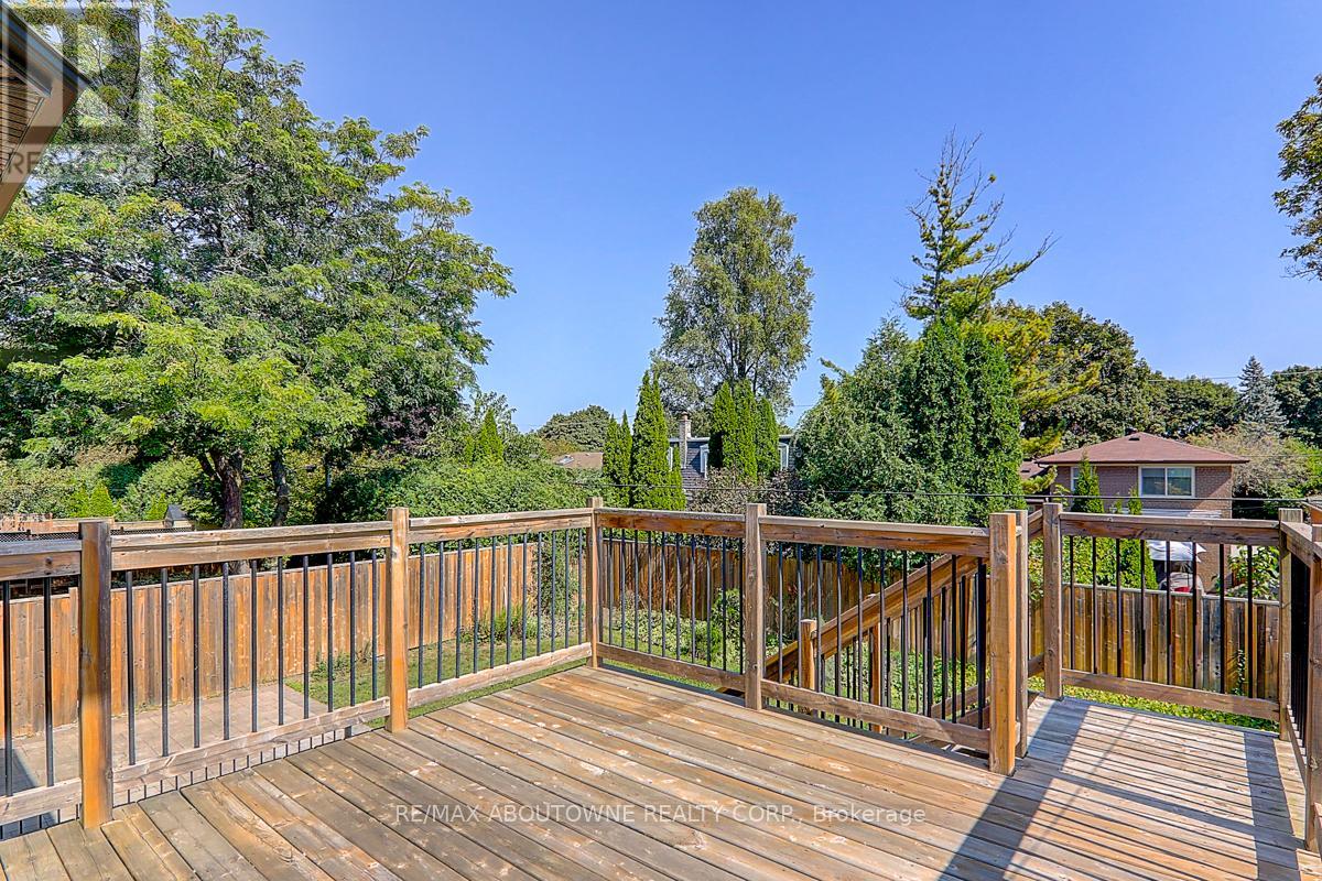 Photo 22 of 69 Heathview Avenue, Toronto ON