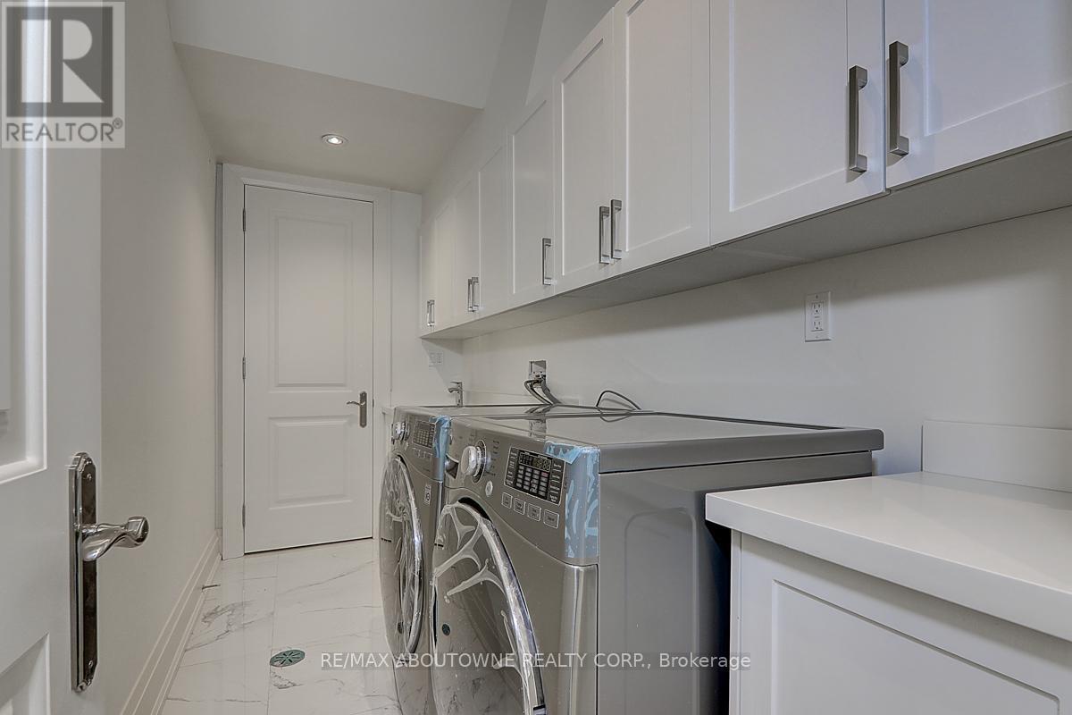 Photo 41 of 69 Heathview Avenue, Toronto ON