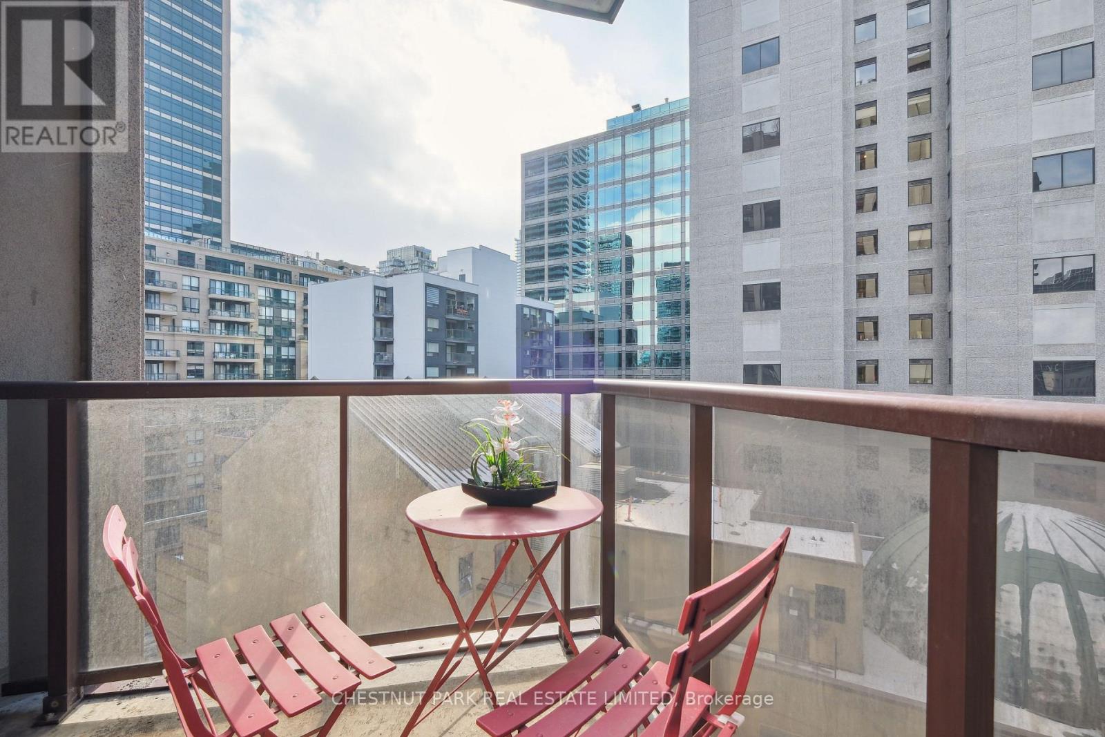 Photo 22 of 1014 85 Bloor Street E, Toronto ON