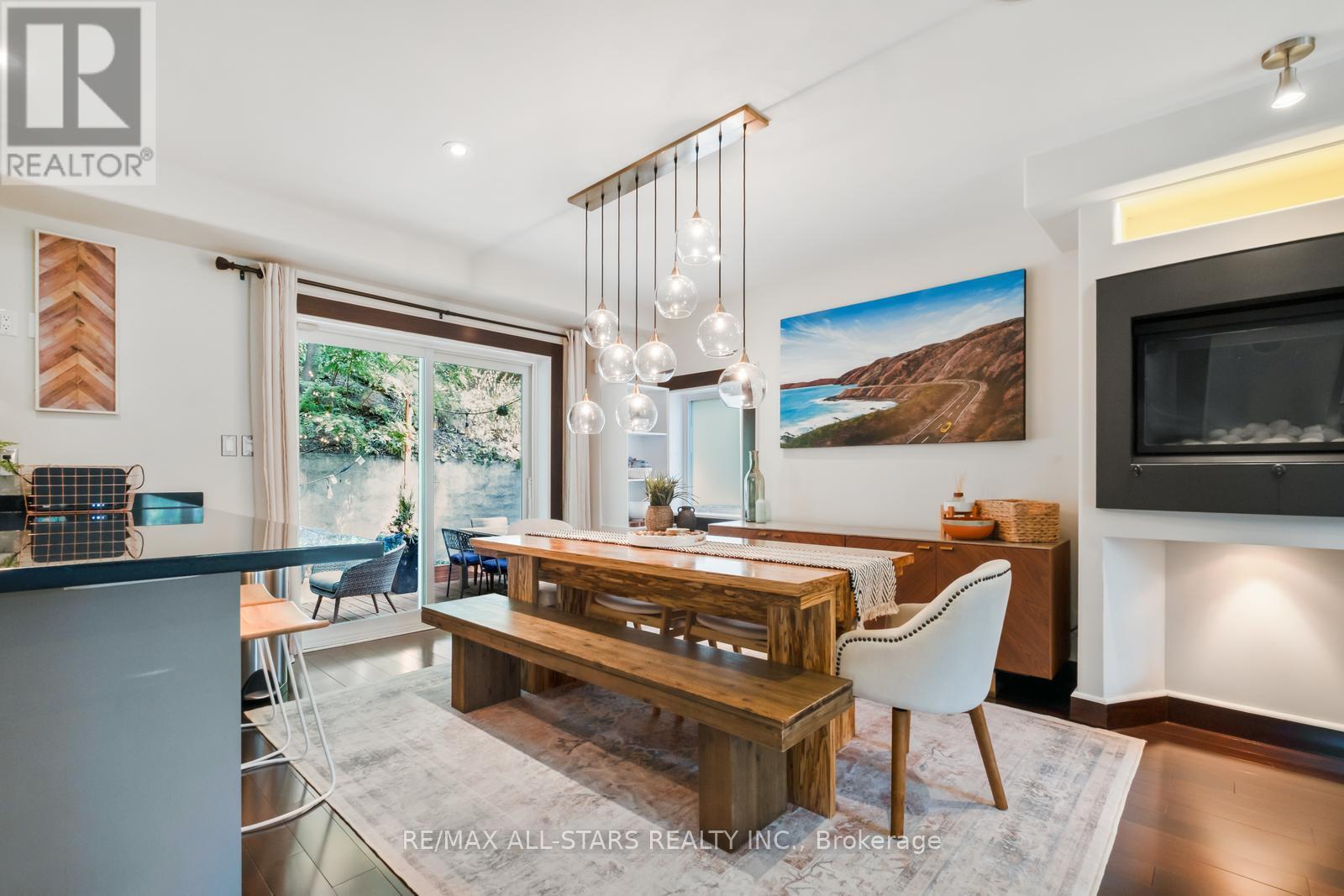 Photo 15 of 12 Glen Davis Crescent, Toronto ON