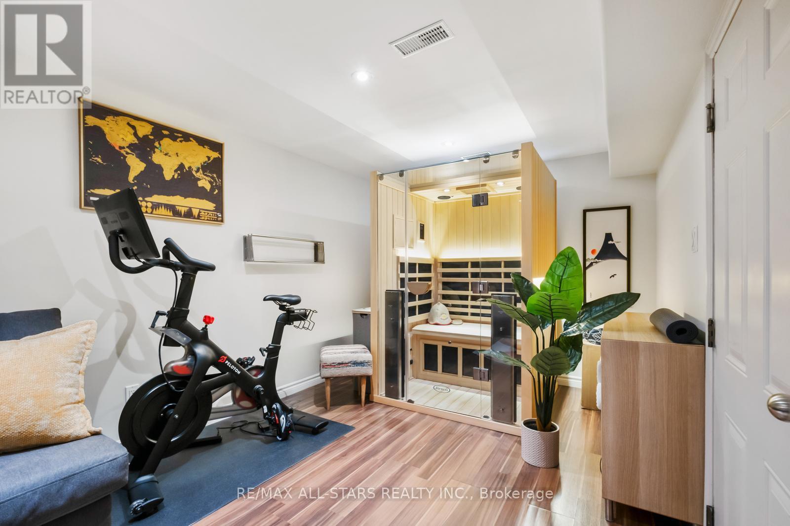 Photo 41 of 12 Glen Davis Crescent, Toronto ON